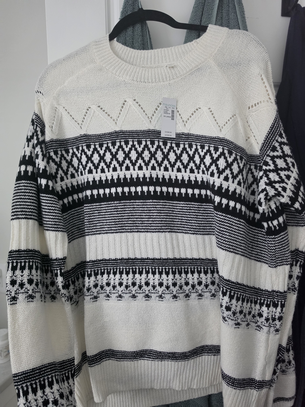 Maurices Black & White Geometric Crewneck Sweater